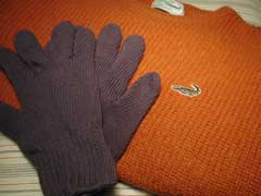 セーターに手袋(6k) 