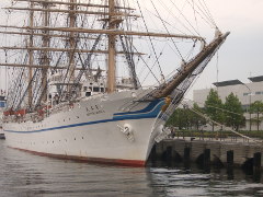 帆船日本丸(17k) 