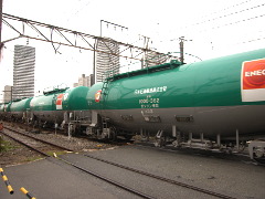 石油列車(18k) 23日撮影